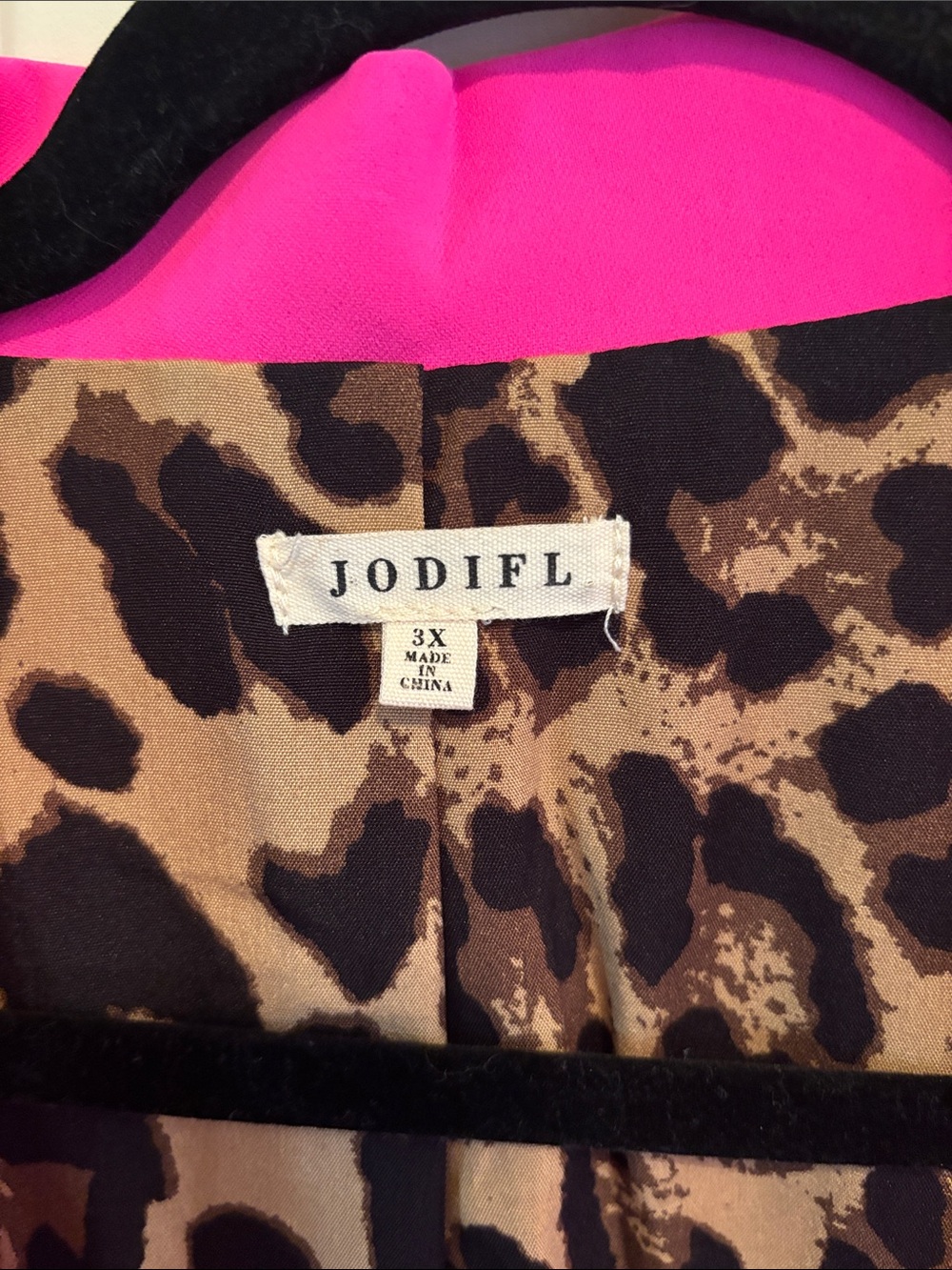 JODIFL Vibrant Pink Blazer with Leopard Print Lining - Picture 4 of 4